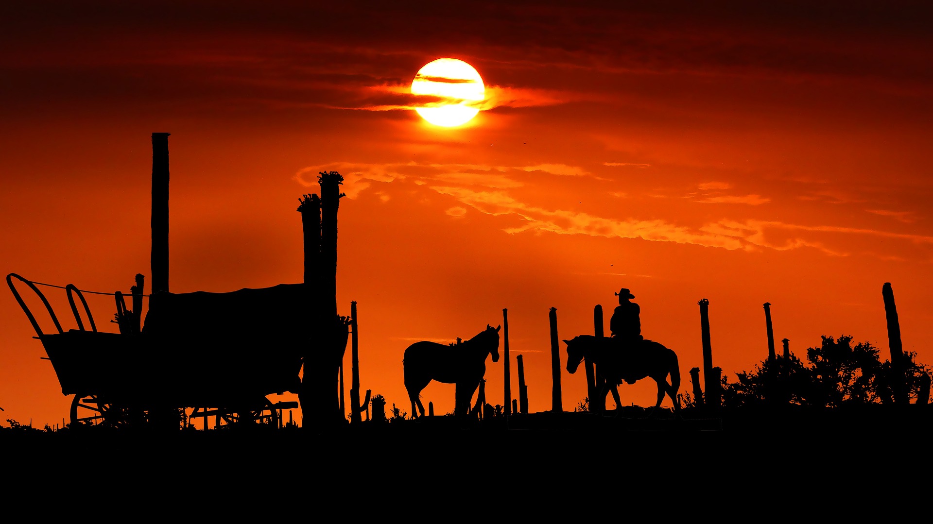 Atardecer western con siluetas